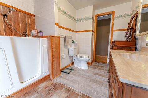 6401 Moff Road Atwater OH 44201