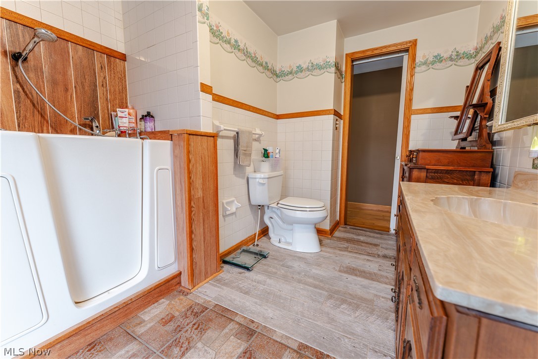 6401 Moff Road Atwater OH 44201