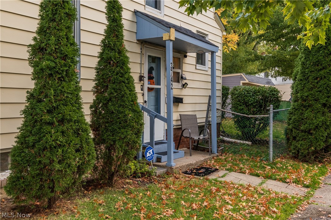 3742 Silsby Road University Heights OH 44118