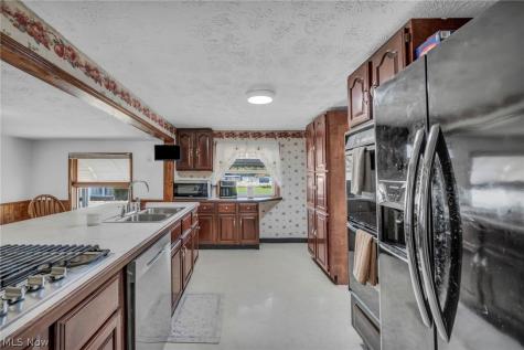 1980 Wadsworth Road Norton OH 44203