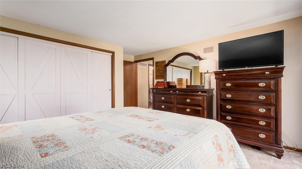 10383 Twin Oaks Drive Cambridge OH 43725