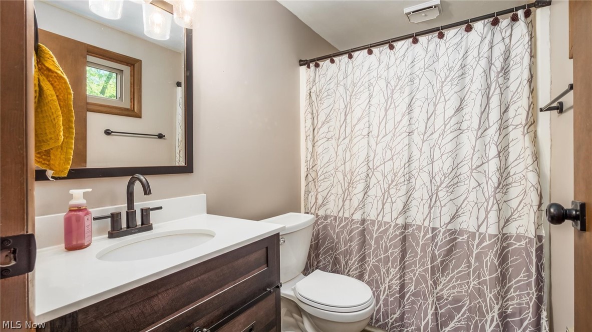 10383 Twin Oaks Drive Cambridge OH 43725