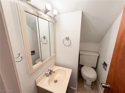 1064 Munroe Falls Kent Road Kent OH 44240
