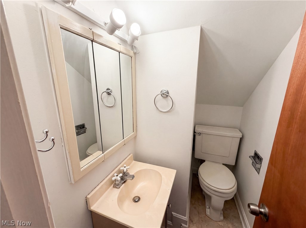1064 Munroe Falls Kent Road Kent OH 44240