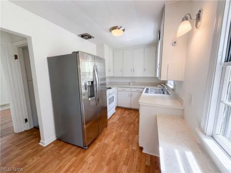 1064 Munroe Falls Kent Road Kent OH 44240