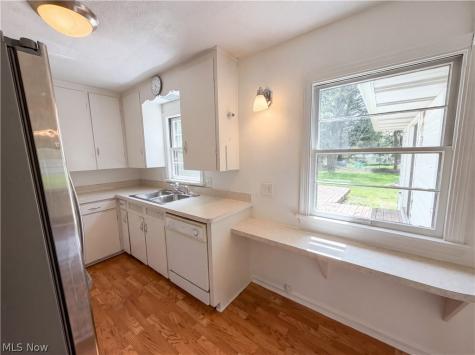 1064 Munroe Falls Kent Road Kent OH 44240