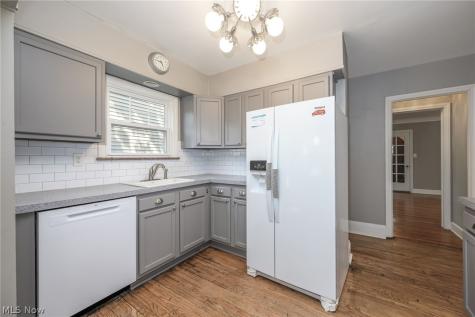 3534 Cedarbrook Road University Heights OH 44118