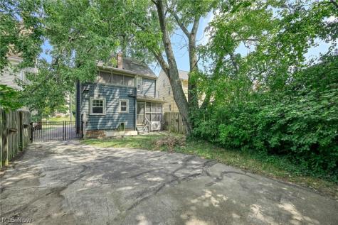 3534 Cedarbrook Road University Heights OH 44118