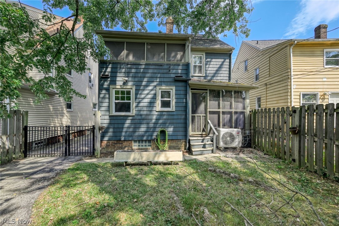 3534 Cedarbrook Road University Heights OH 44118