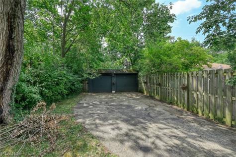 3534 Cedarbrook Road University Heights OH 44118
