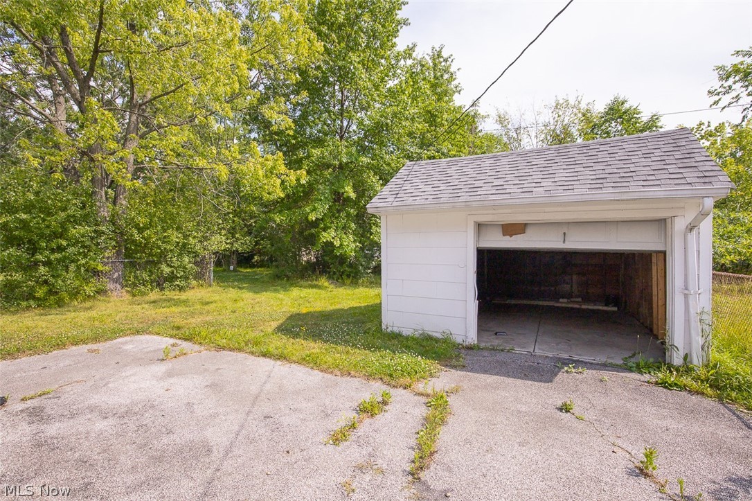 19414 Longbrook Road Warrensville Heights OH 44128