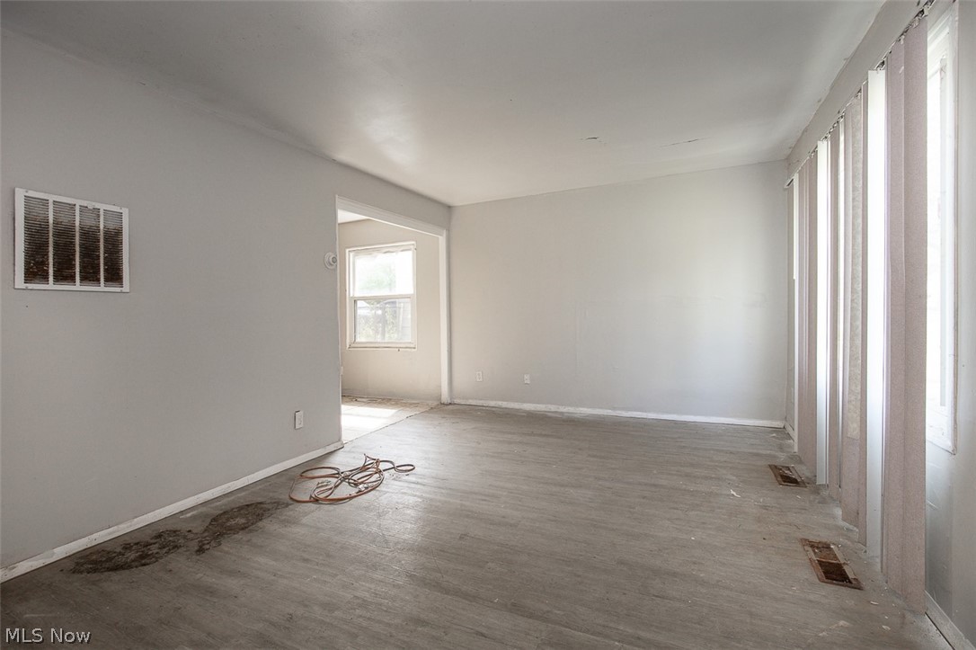 19414 Longbrook Road Warrensville Heights OH 44128