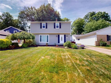 4792 Geraldine Road Richmond Heights OH 44143