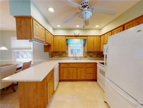 4792 Geraldine Road Richmond Heights OH 44143
