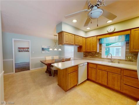 4792 Geraldine Road Richmond Heights OH 44143