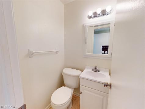4792 Geraldine Road Richmond Heights OH 44143