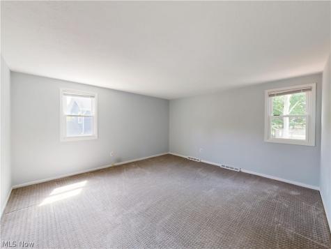 4792 Geraldine Road Richmond Heights OH 44143