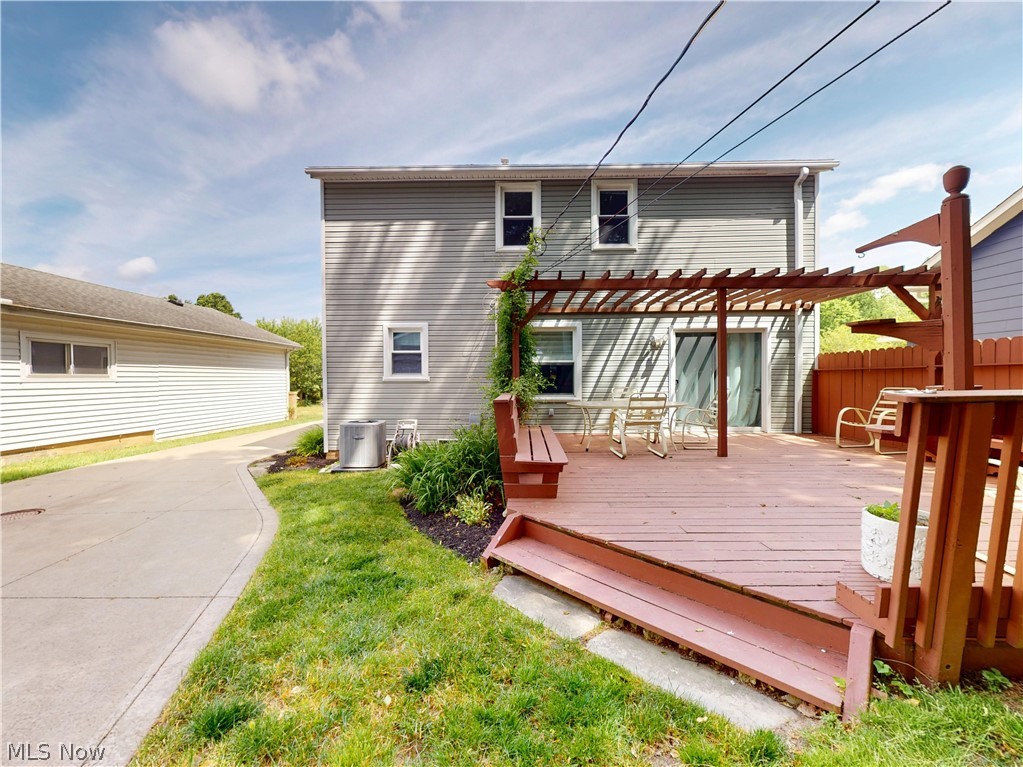 4792 Geraldine Road Richmond Heights OH 44143