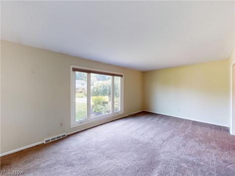 4792 Geraldine Road Richmond Heights OH 44143