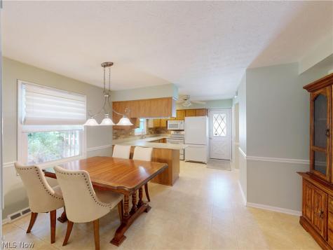 4792 Geraldine Road Richmond Heights OH 44143
