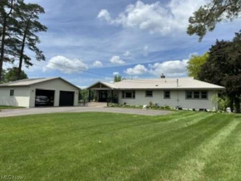 5969 W Shore Drive NW Canton OH 44718