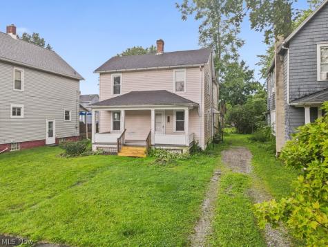 225 W Indiana Avenue Sebring OH 44672