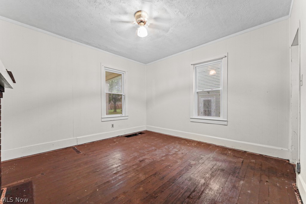 225 W Indiana Avenue Sebring OH 44672