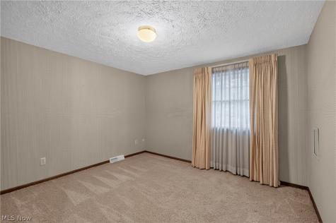 2550 Dogwood Drive NE Massillon OH 44646