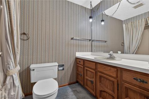 2550 Dogwood Drive NE Massillon OH 44646