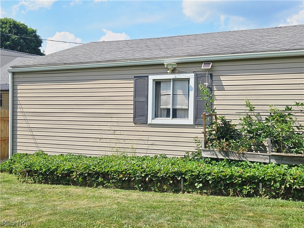 1555 Hay Avenue Coshocton OH 43812