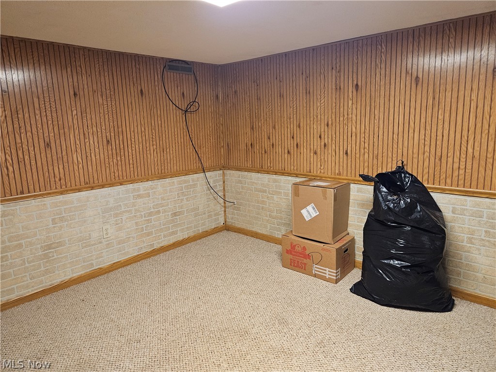 1555 Hay Avenue Coshocton OH 43812