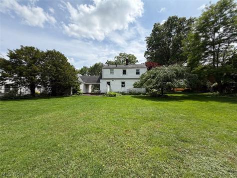 711 Woodrow Street NW North Canton OH 44720