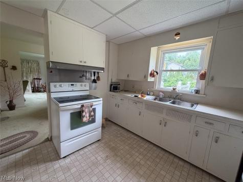 711 Woodrow Street NW North Canton OH 44720