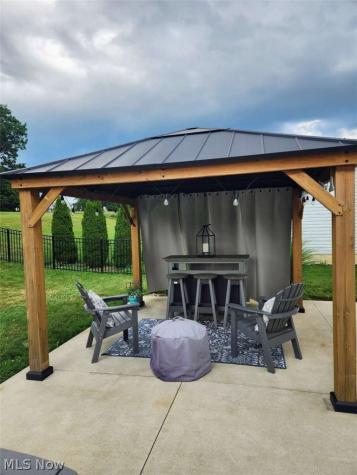 5705 Shadow Ridge Circle NW North Canton OH 44720