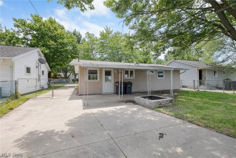 436 Ambler Drive Elyria OH 44035