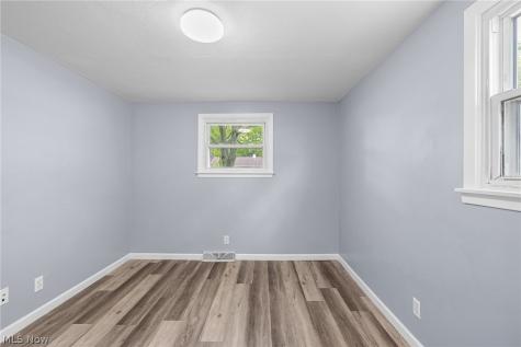 436 Ambler Drive Elyria OH 44035