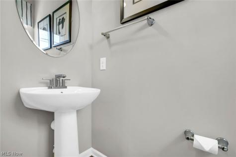 1024 Kadas Lane Wooster OH 44691