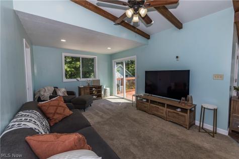 590 Pear Drive Akron OH 44319