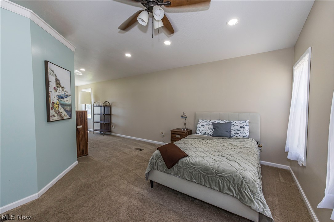590 Pear Drive Akron OH 44319