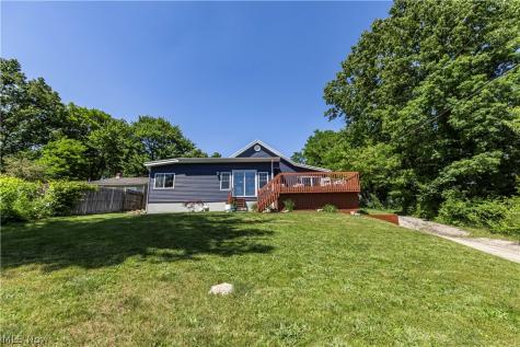 590 Pear Drive Akron OH 44319