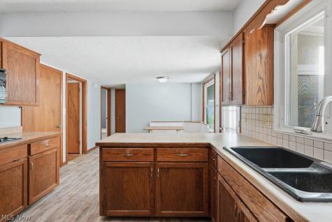 136 Pinehurst Road Munroe Falls OH 44262
