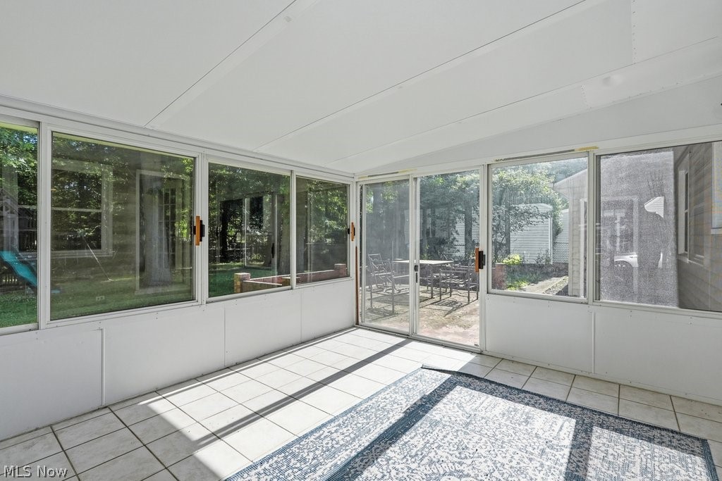 136 Pinehurst Road Munroe Falls OH 44262