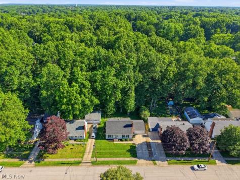 136 Pinehurst Road Munroe Falls OH 44262