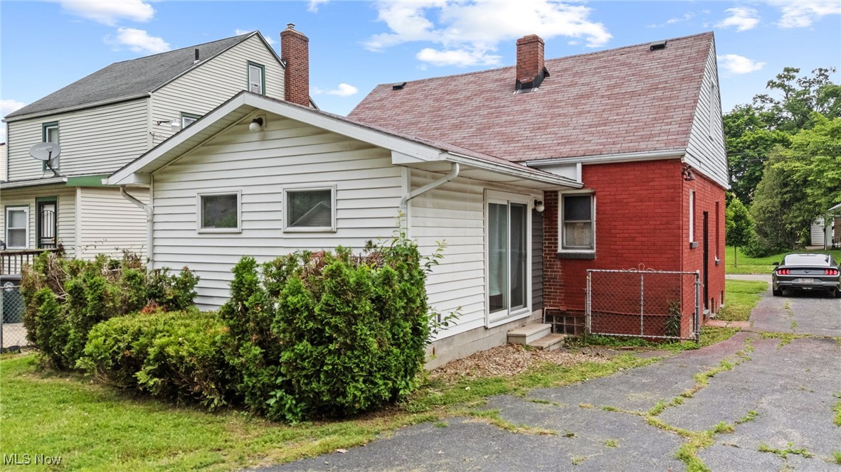 922 Winton Avenue Akron OH 44320