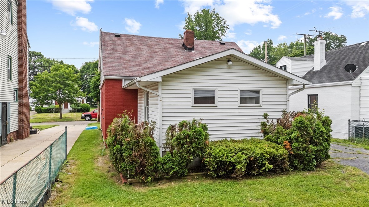 922 Winton Avenue Akron OH 44320