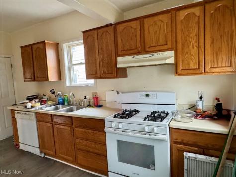 232 W River Road N Elyria OH 44035