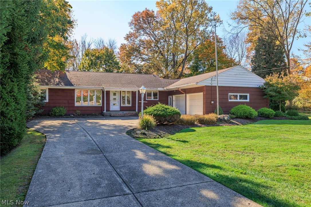 2812 E Wallings Road Broadview Heights OH 44147