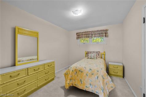 2812 E Wallings Road Broadview Heights OH 44147