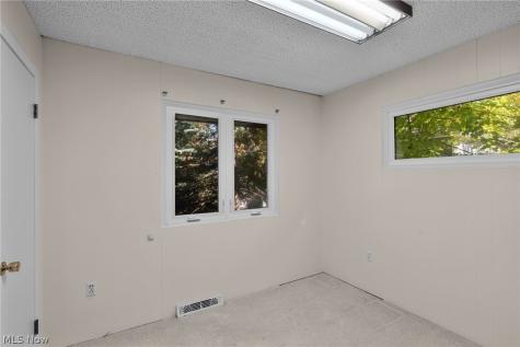 2812 E Wallings Road Broadview Heights OH 44147
