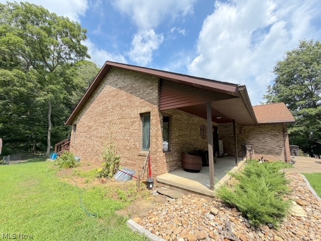 10570 Welton Road NE Bolivar OH 44612